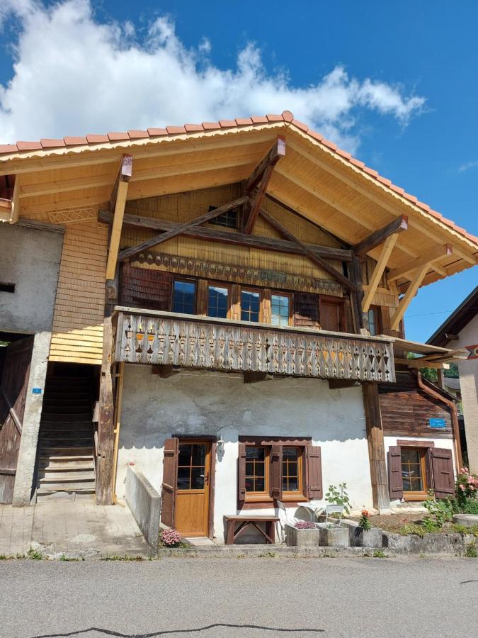 Appartement Voute En Gruyere Dans L'Intyamon Enney 外观 照片